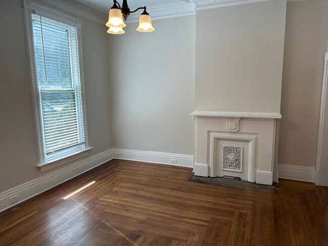 Photo - 923 Washington Ave Apartments Unit #1