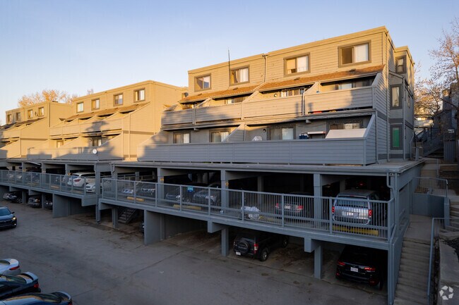 Photo - Queen's Park Townhomes