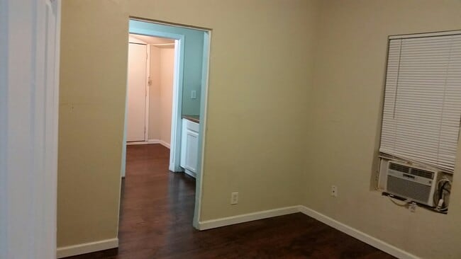BD RM to KIT - 318 Hollenbeck Ave Unit 2