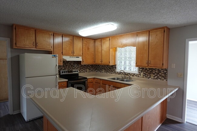 5122 Presidents Cir