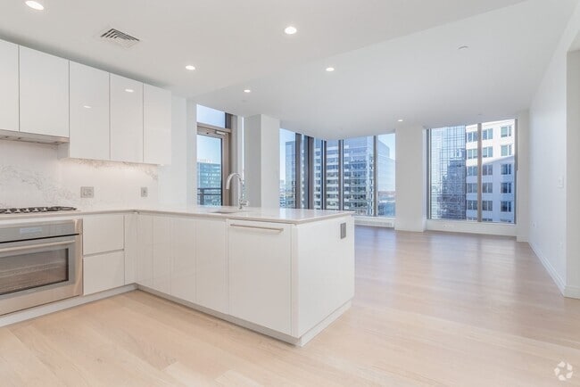 Building Photo - 133 Seaport Blvd Unit 1708 Rental