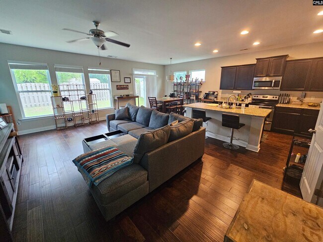 Photo - 124 Harvest Glen Ln