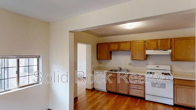 Photo - 931 N Wahsatch Ave Unit B