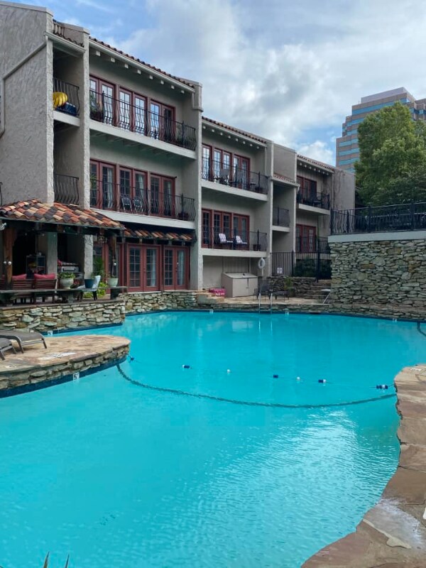 Photo - 1111 W 46th St Unit #20