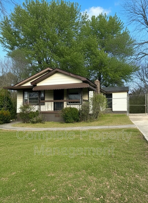 Photo - 2324 Treadwell Rd