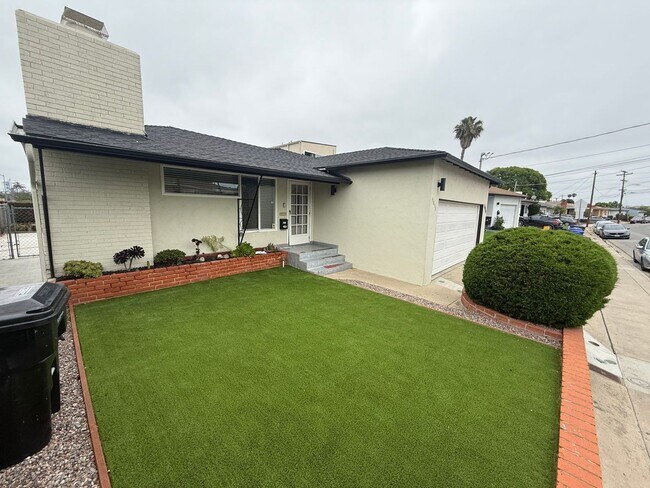 Photo - Renovated in 2023!! 4BD/2BA; Quick Walk to...