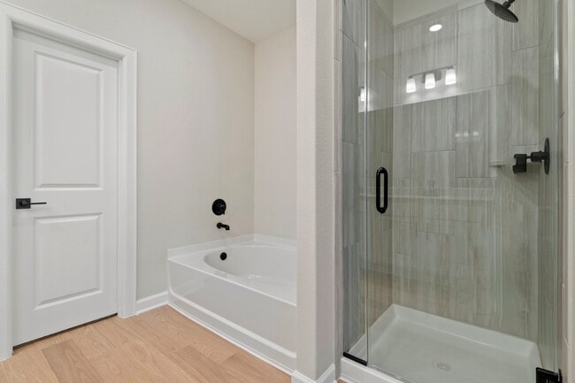 Photo - 21550 Bluebonnet Bay Dr