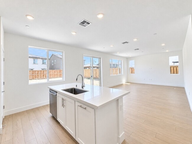 4825 Badger Crk Ct