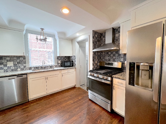 4411 Devonshire Rd