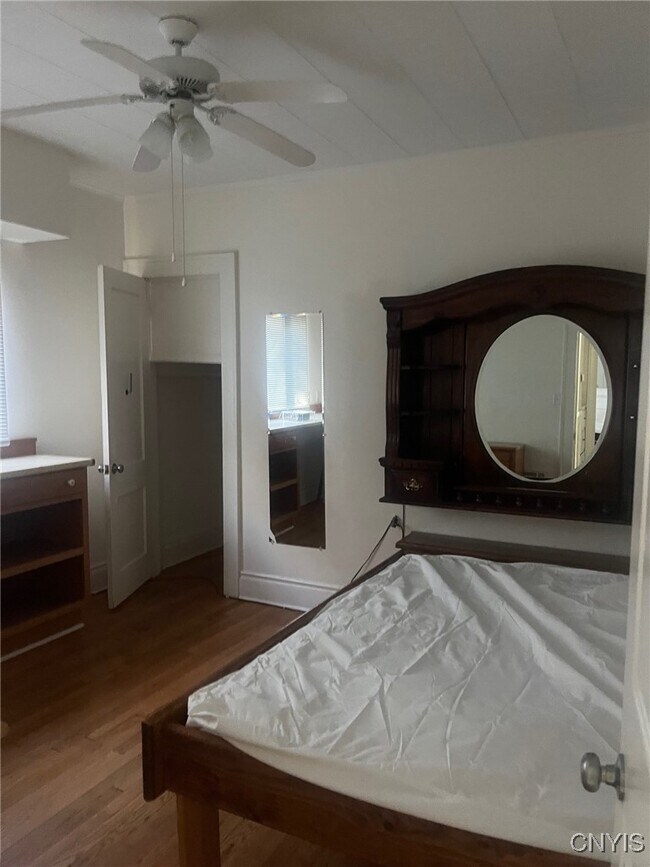 Photo - 1205 Madison St