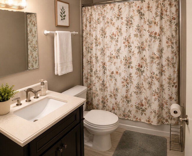 Photo - 1335 Hill St - Electric Included