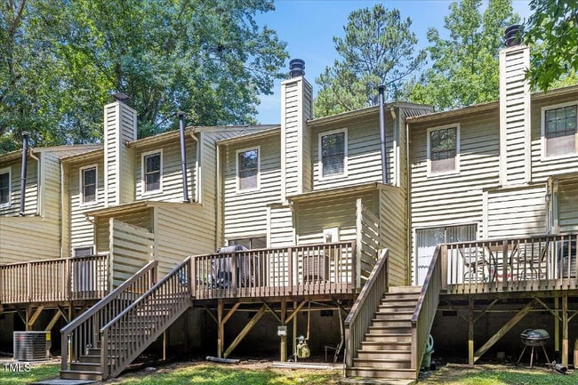Photo - 18 Willow Bridge Dr
