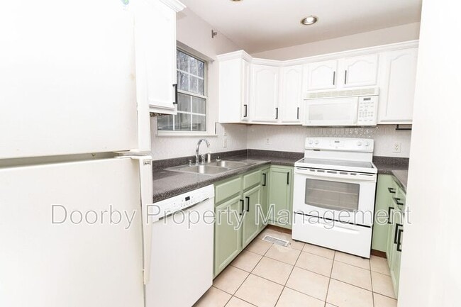 Photo - 2202 Elder St Unit B