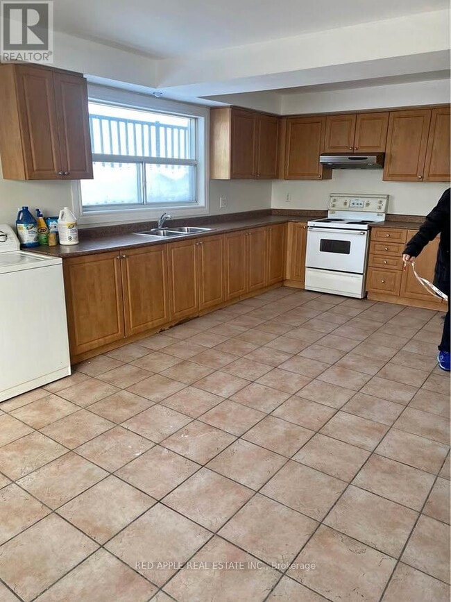 Photo - 211 Milvan Dr