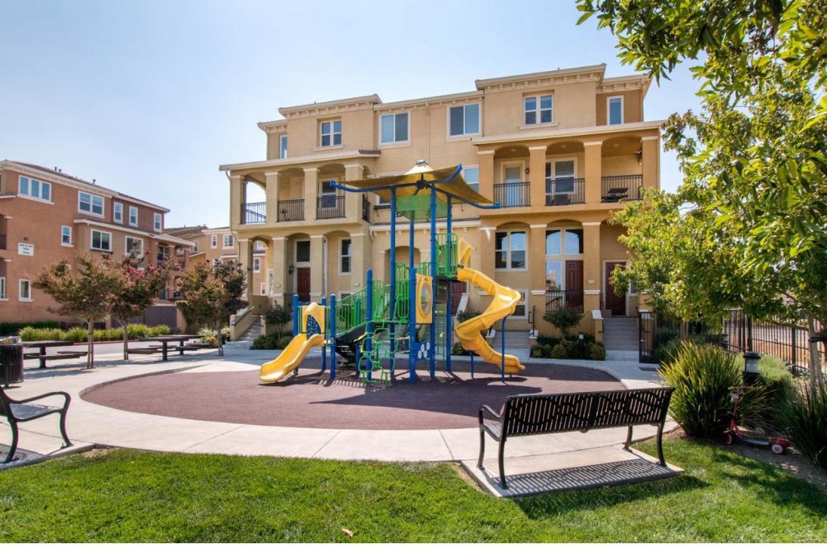 Photo - 1609 Lee Way Townhome