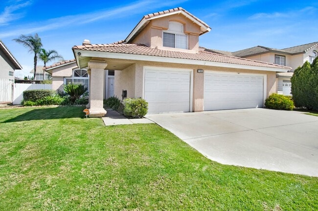 Building Photo - Coming Soon! Your Perfect Two-Story 4 Bedr... Rental