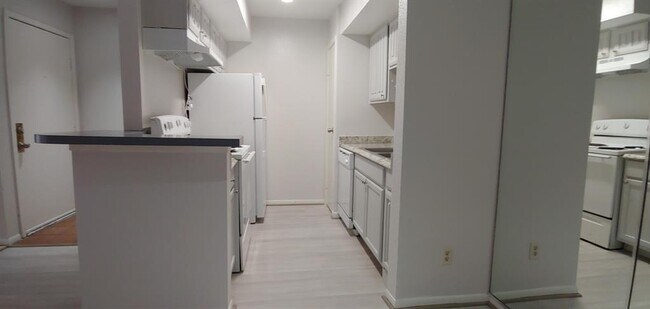 Photo - 10202 Forum Park Dr