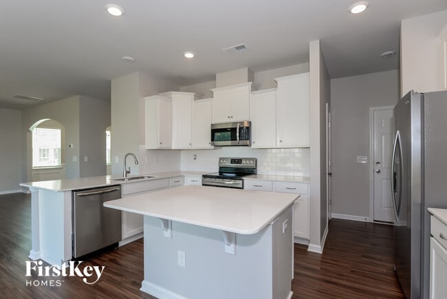 Photo - 16021 Pela Croix Dr