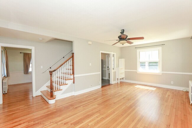 Photo - Cape Cod Rental Available in Norfolk!