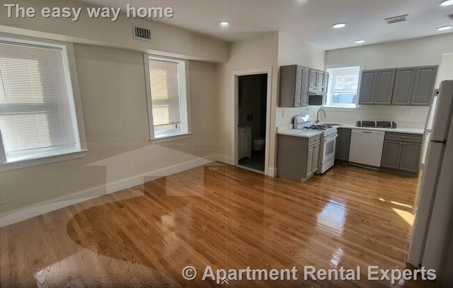 Building Photo - 2036 Massachusetts Ave