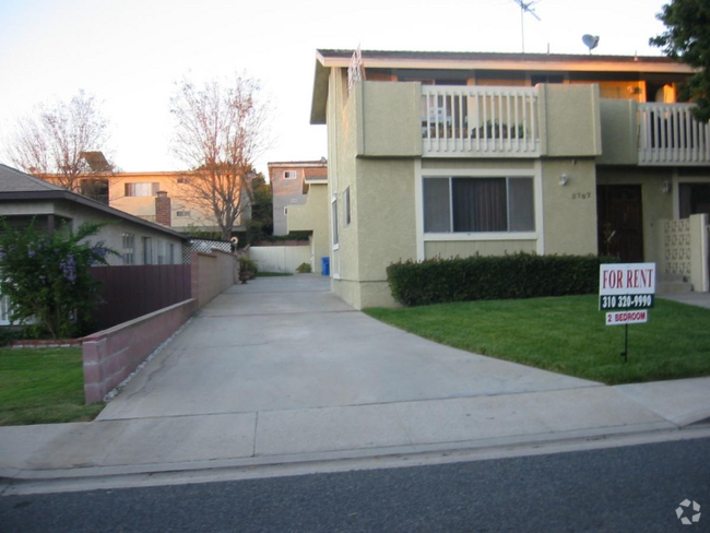 Building Photo - 2707 Carnegie Ln Unit 3 Rental