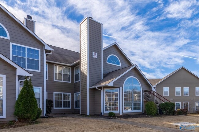 Building Photo - 171 Waters Edge Ln Unit 171