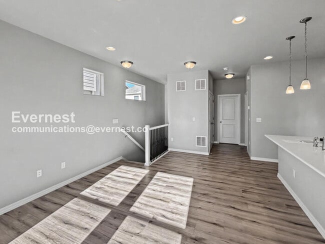 Photo - 4447 Samaritan Lp