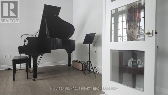 Photo - 1924 Trailsway Dr