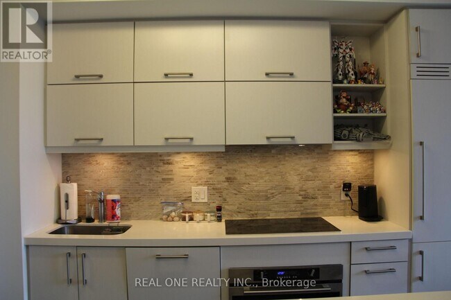 Photo - 1080 Bay St. Unit 1811