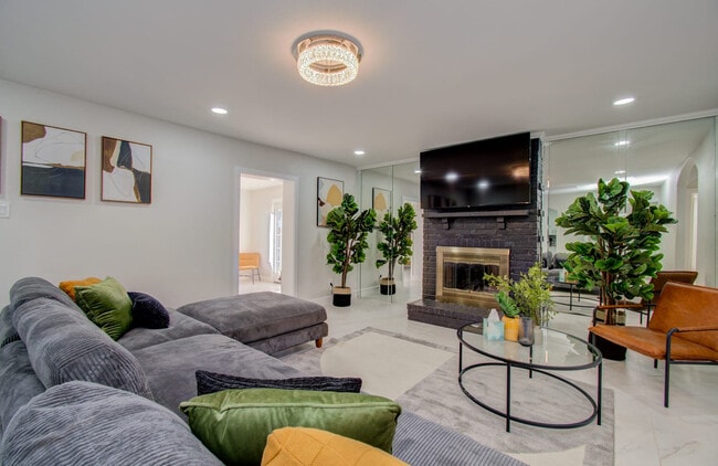 Photo - 8623 Parasol Ln Unidad ID1022079P