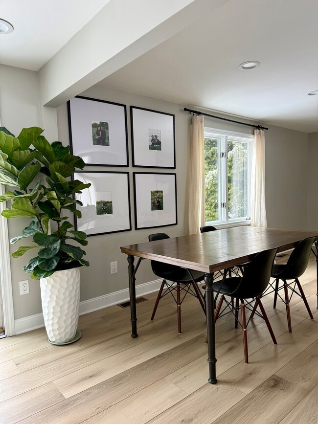 Photo - 41 Haskins Ln N