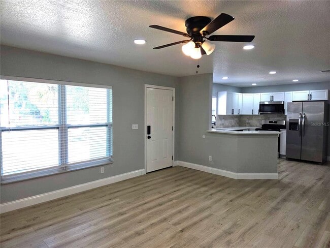 Photo - 3150 Emerson Ave S