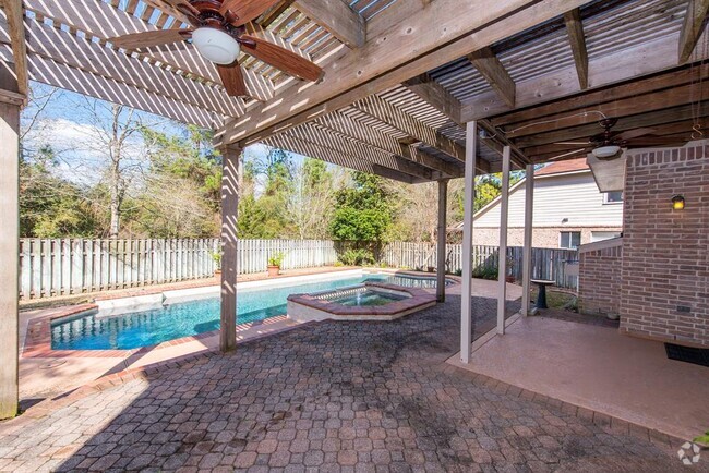 Building Photo - 26 Clover Gate Cir Rental