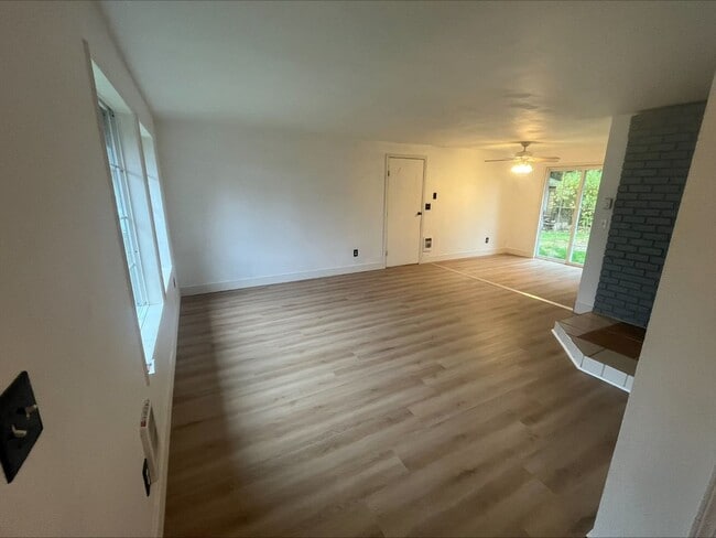 Photo - Charming home in a great neighborhood