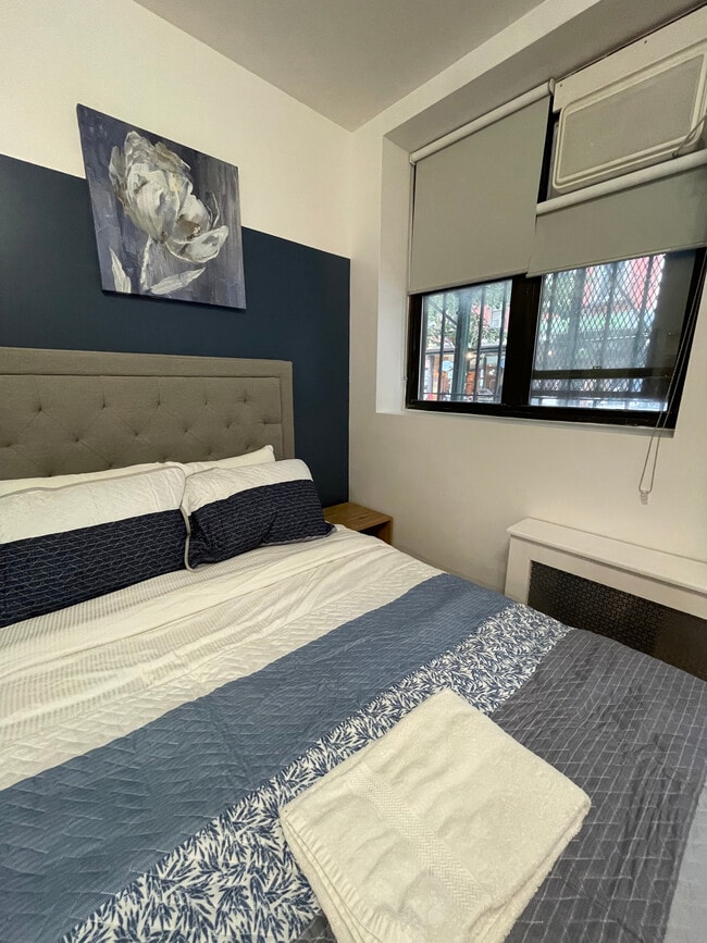 Photo - 230 Sullivan St