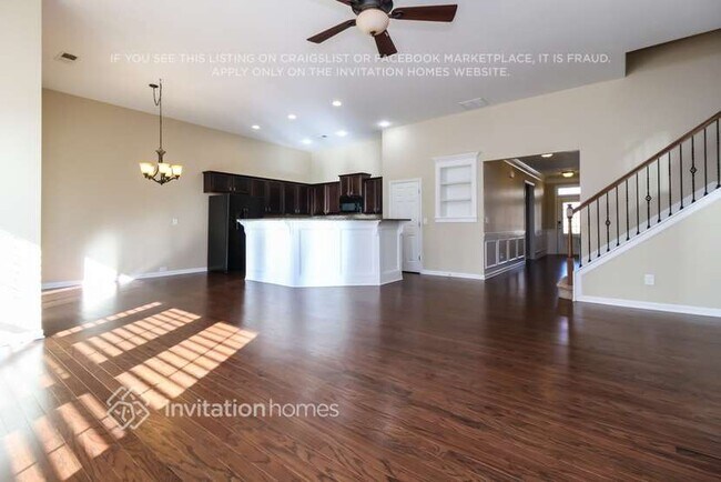 Photo - 921 Upland Ives Dr