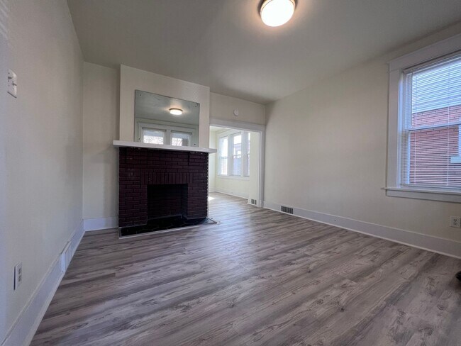 Photo - 2BR 2 Bath house with detached 2 door garage!