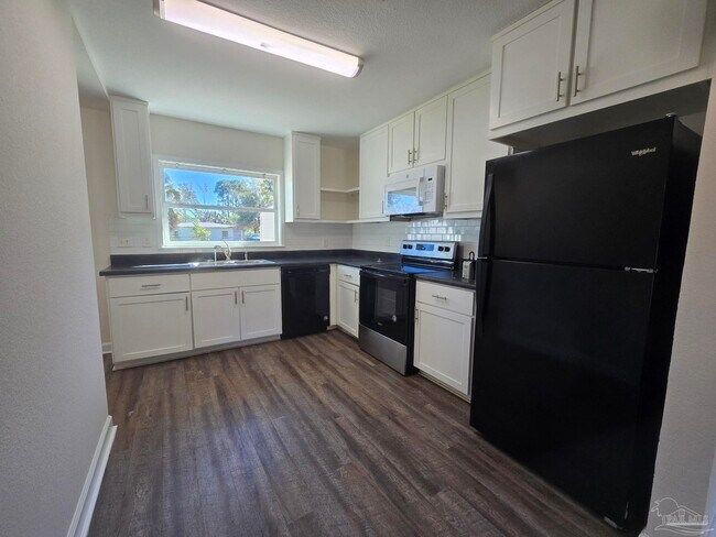 Photo - 517 Chaseville St