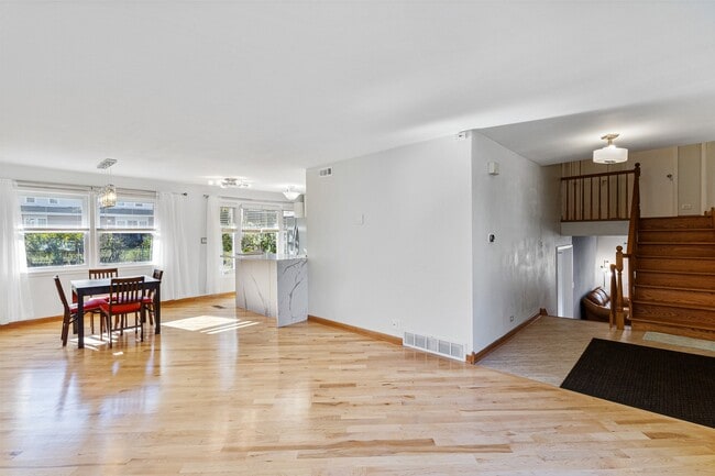 Photo - 2430 S Shag Bark Trail