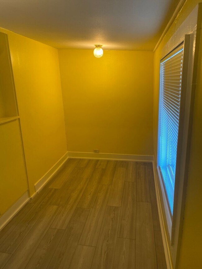 Photo - Recently updated - 4 Bedroom, 1 bath home ...