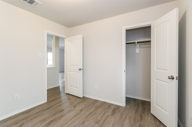 Photo - 2637 Lina Dr