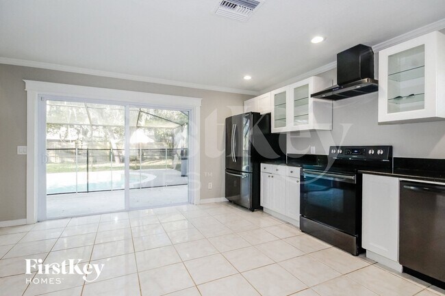 Photo - 4212 Kipling Ave