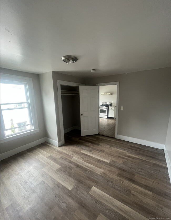 Building Photo - 235 Park St Unit 2nd Floor Rental
