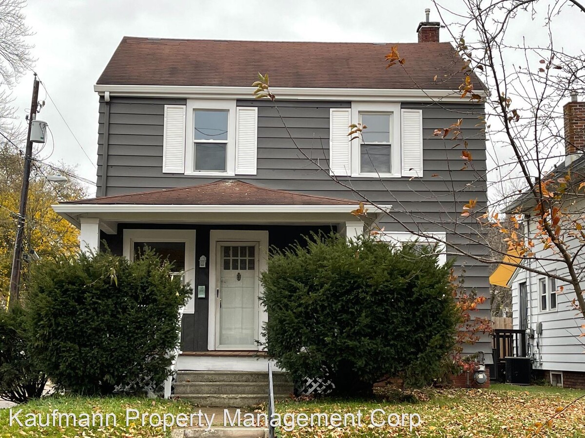 2 br, 1 bath House - 3517 South Wayne Avenue - 2 br, 1 bath House - 3517 South Wayne Avenue