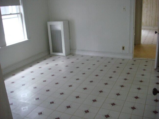 Photo - 69 Euston Rd Unit 1