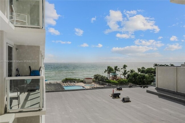 Photo - 19201 Collins Ave Unit 349