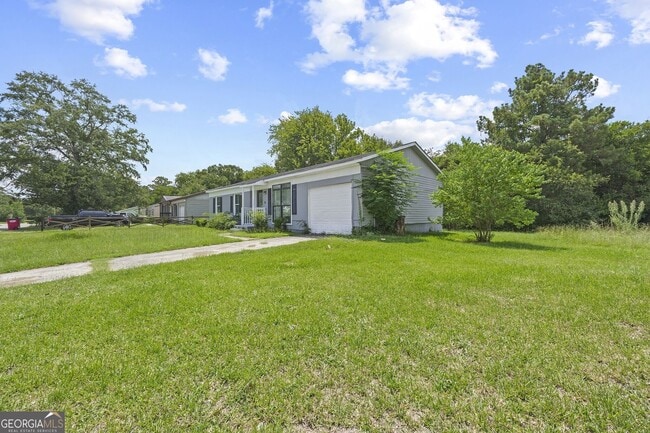 Photo - 2830 Village Green Dr