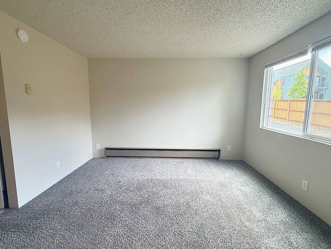 Photo - 1274 Quincy St Unidad 1276