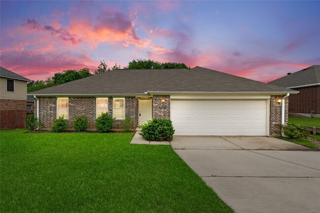 Building Photo - 12502 Hackberry Dr Rental