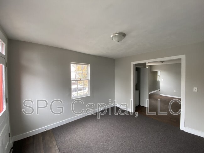 Photo - 114-116 W High St